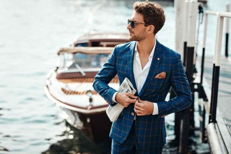How to Find Your Personal Style with Classic Fashion Essentials?