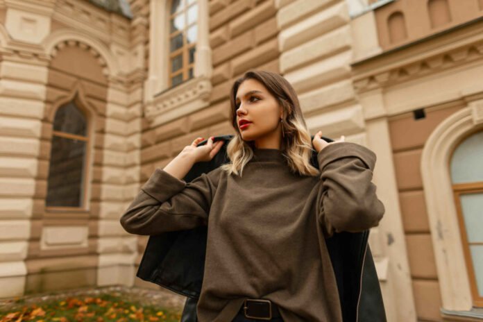 Do you prefer zip-up hoodies or pullovers? Do you prefer zip-up hoodies or pullovers?